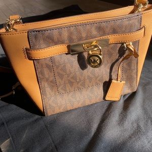 Michael Kors Crossbody Bag
